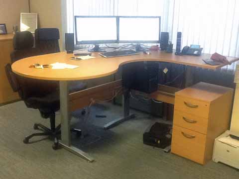 sit-stand desk